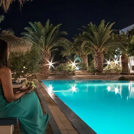 Petra Nera Otel Perissa (Santorini)