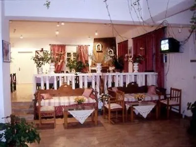 Petra Nera Hotell