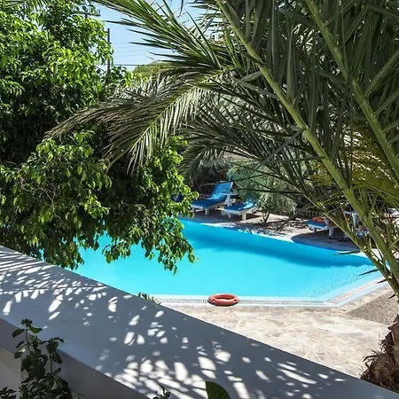 Petra Nera Hotel Períssa
