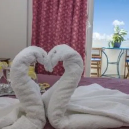 Petra Nera Hotell 2*