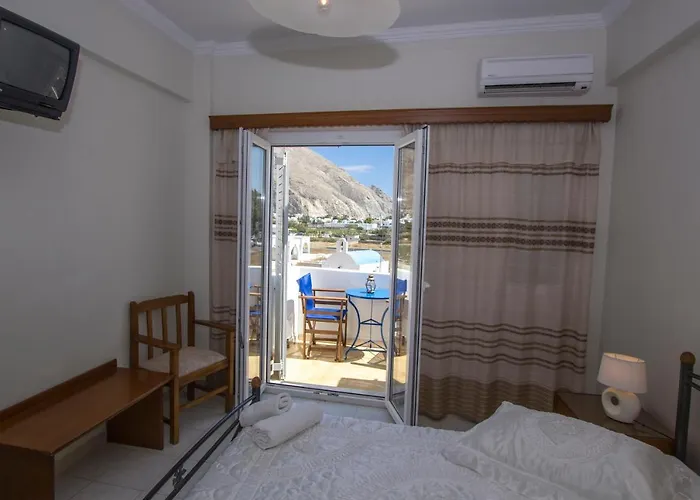 Petra Nera Hotel Perissa (Santorini)