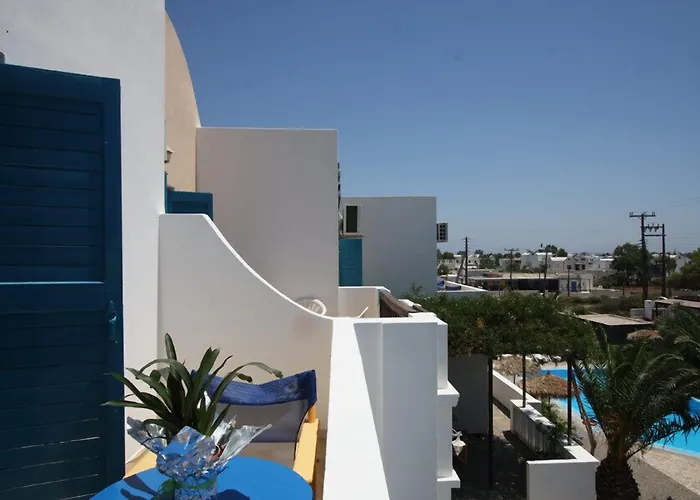 Petra Nera Hotel Perissa (Santorini)