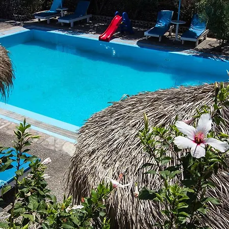 Отель Petra Nera