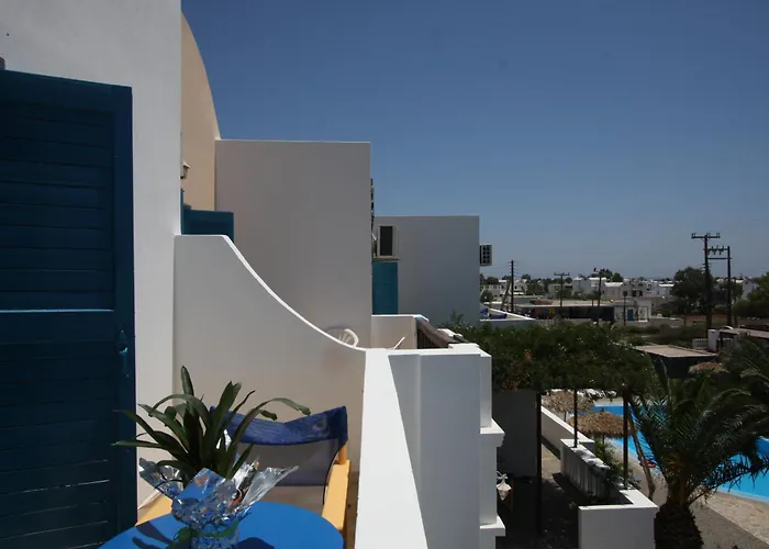 Petra Nera Hotel Perissa (Santorini)